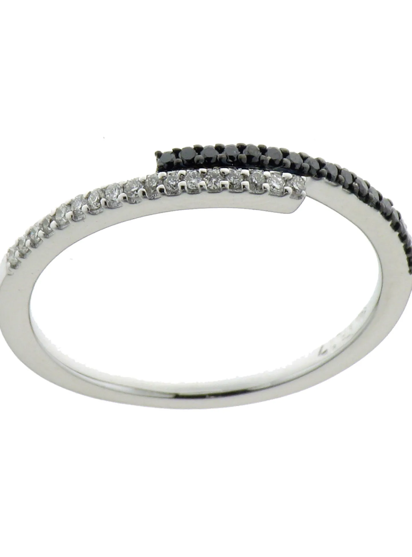 Alliance Brillaxis or 18 carats diamants