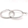 Boucles d'oreilles clip créoles fil carré 47 mm