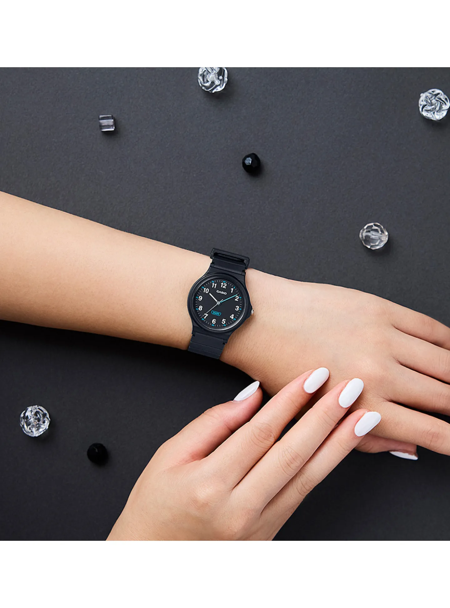 Montre enfant Casio classique résine noire