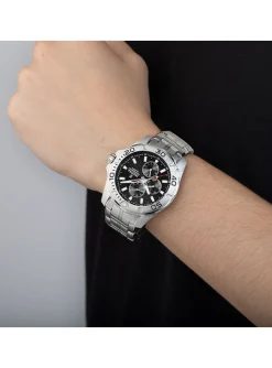Montre Festina acier cadran noir date