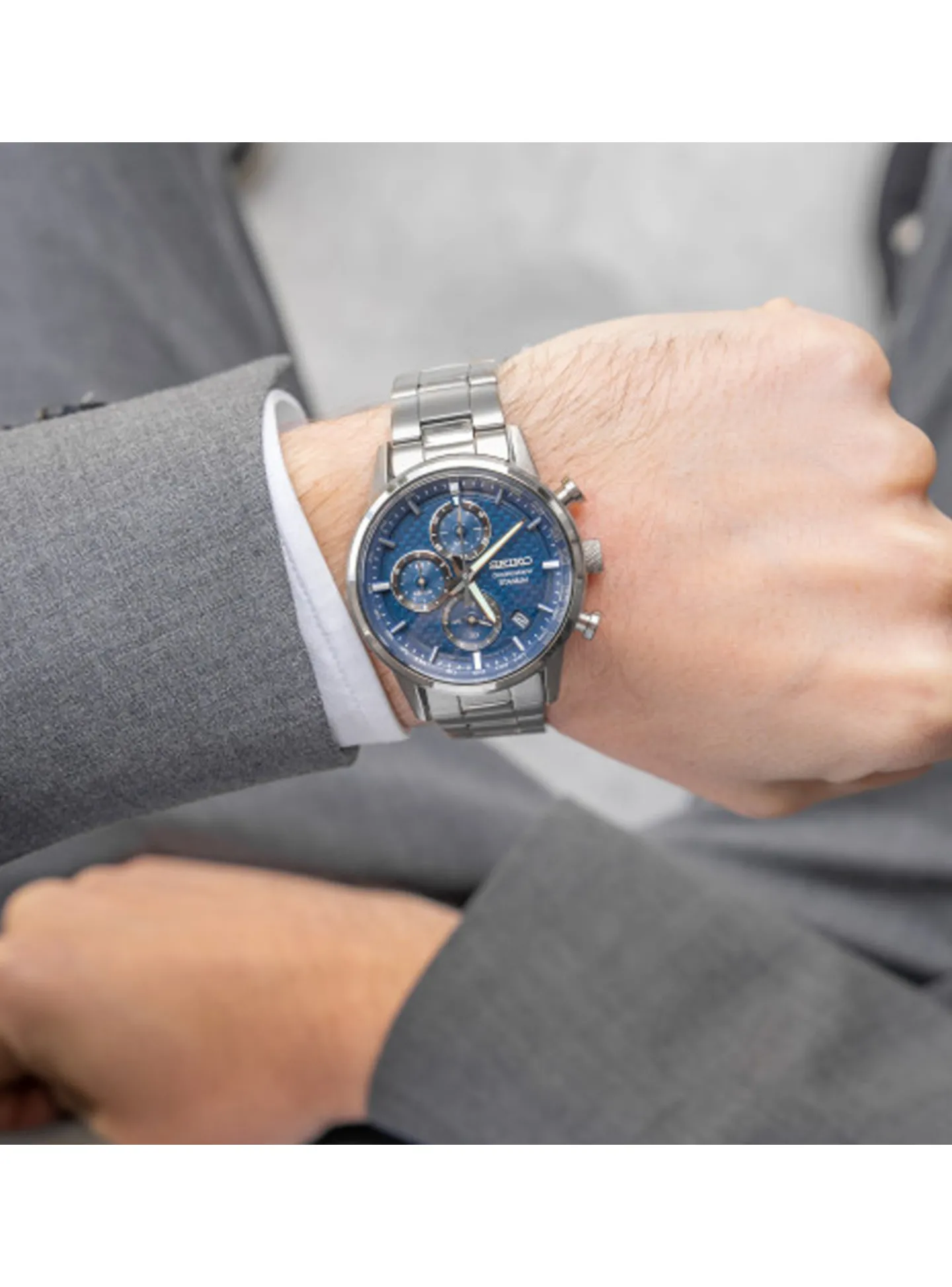 Montre Seiko Sport chrono titane cadran bleu