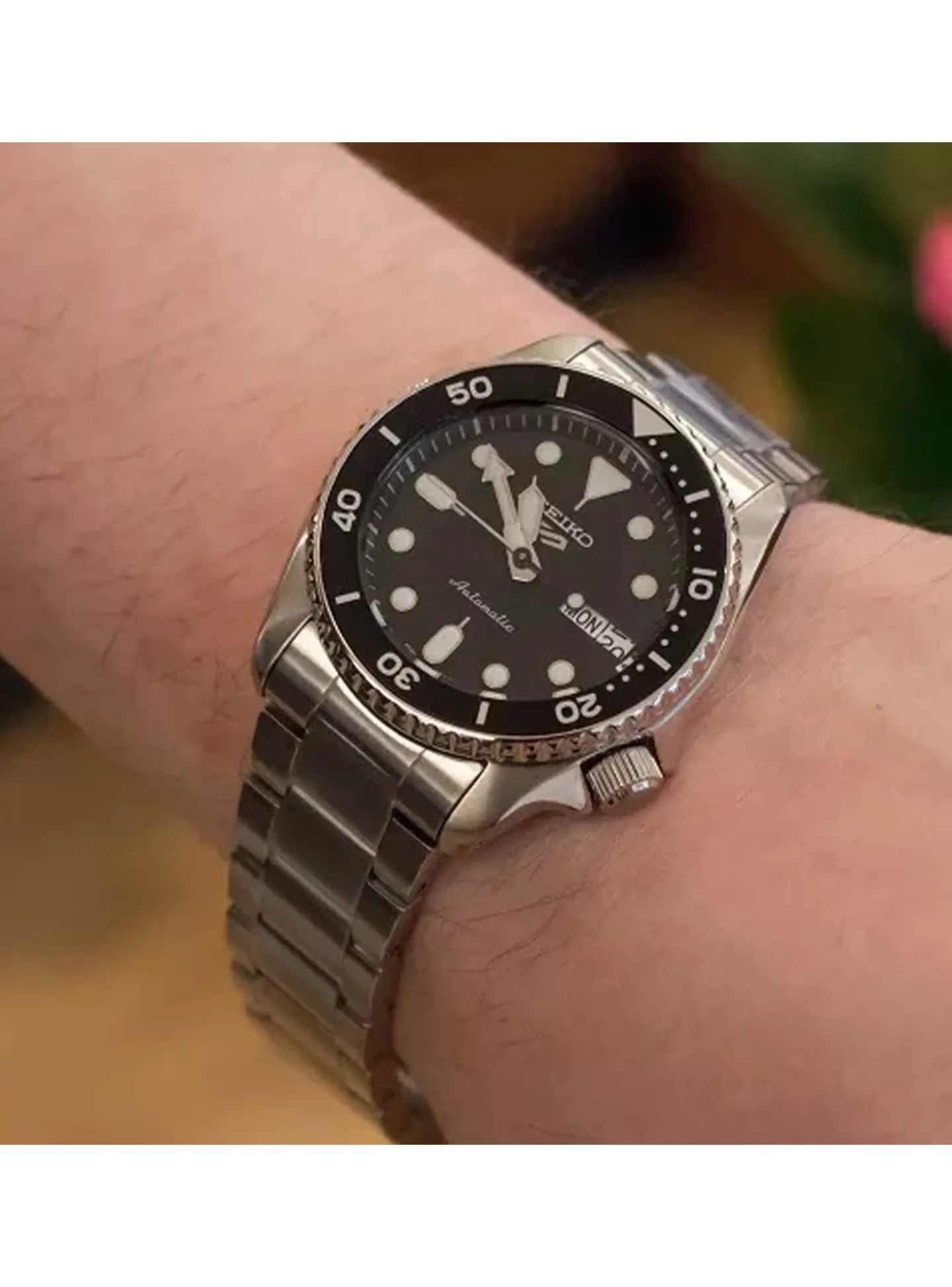 Monytre Seiko 5 Sports cadran noir SKX réédition